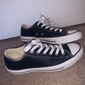 Chuck Taylor All Star Leather Low Top